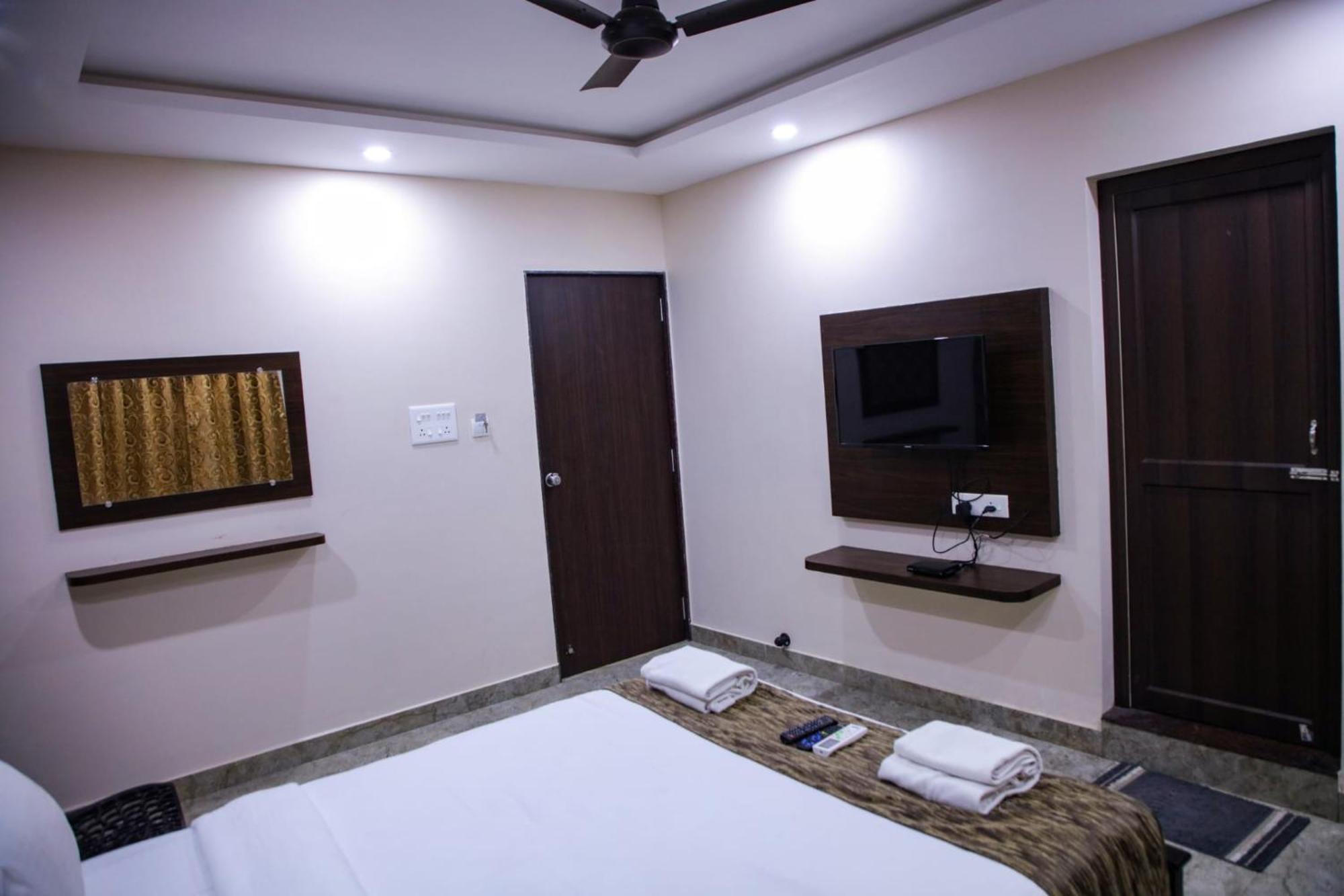 Hotel Grand Sapphire & Elite Suite Pondicherry Exterior foto