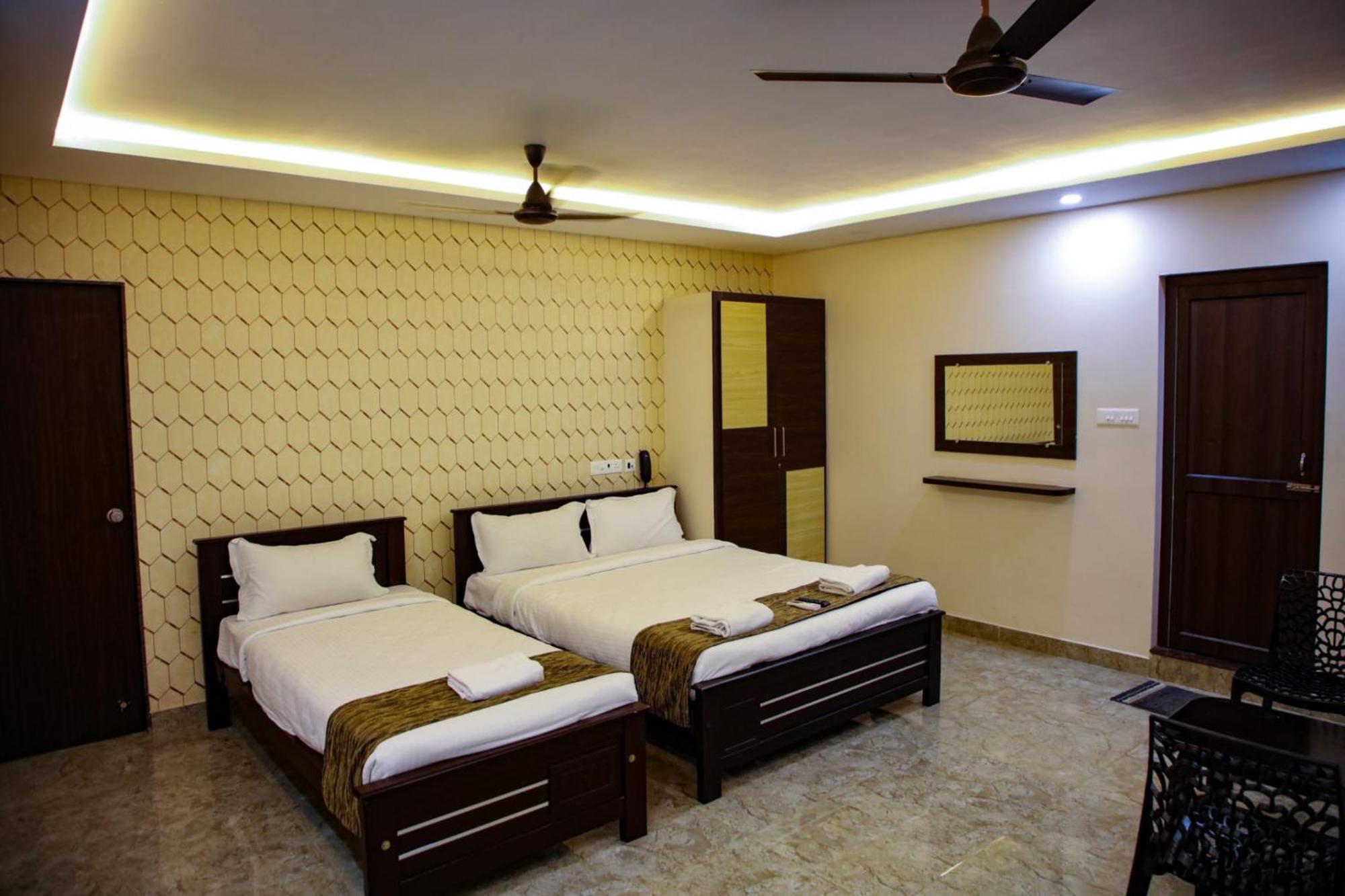 Hotel Grand Sapphire & Elite Suite Pondicherry Exterior foto